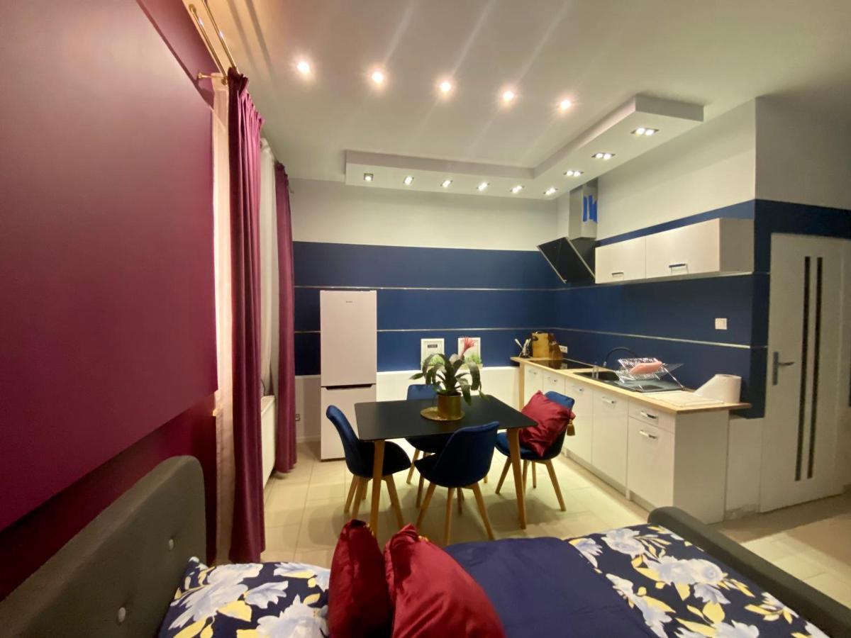 Apartamenty I Pokoje „Pod Jedynka” Konstantynow Lodzki Exterior photo