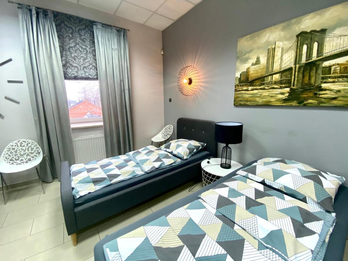 Apartamenty I Pokoje „Pod Jedynka” Konstantynow Lodzki Exterior photo