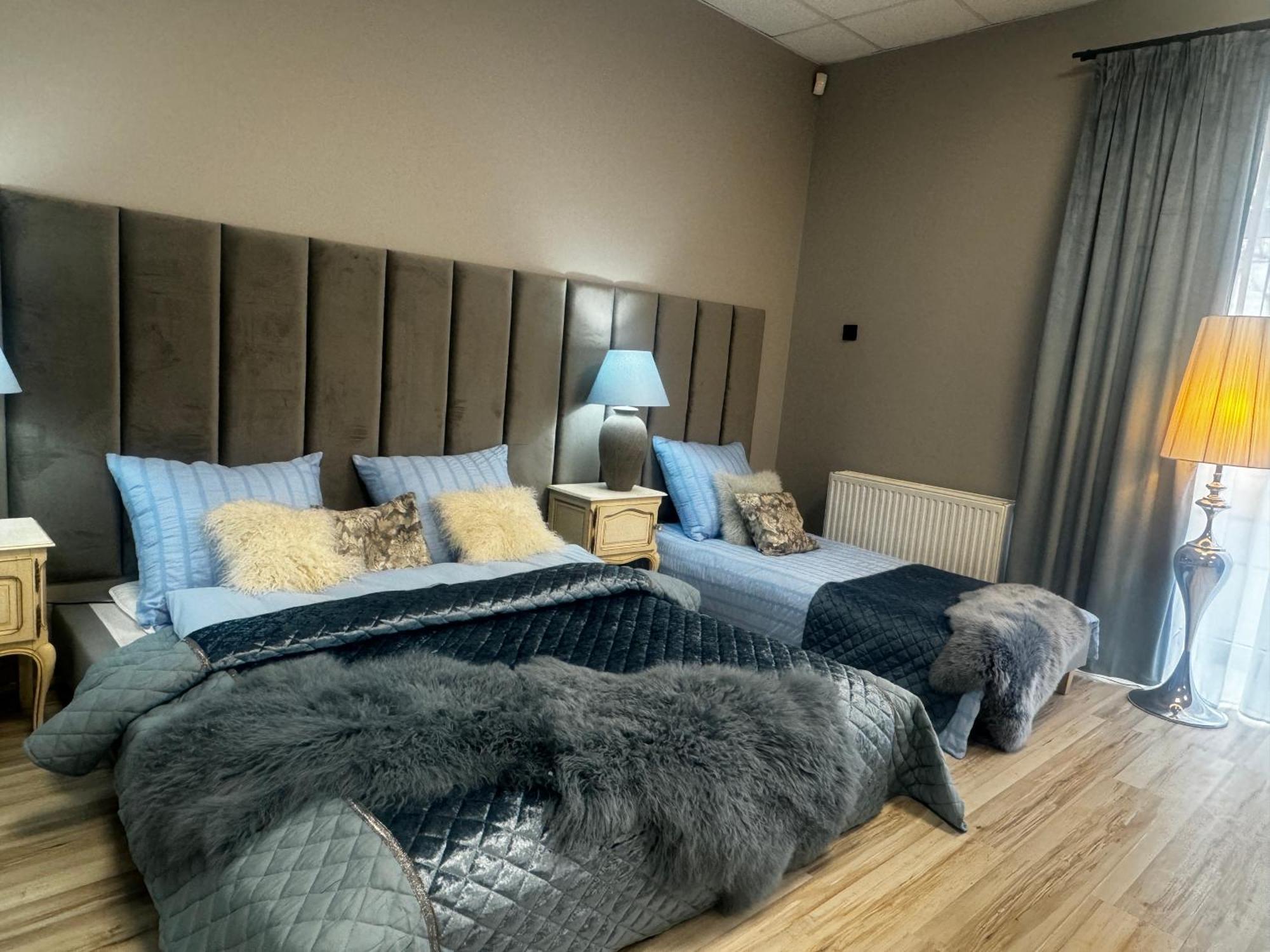 Apartamenty I Pokoje „Pod Jedynka” Konstantynow Lodzki Exterior photo